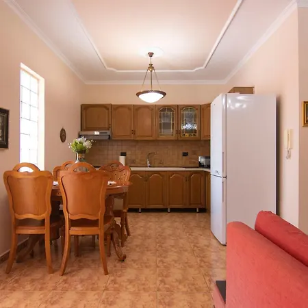 Tirana Central Apartment * Tirana