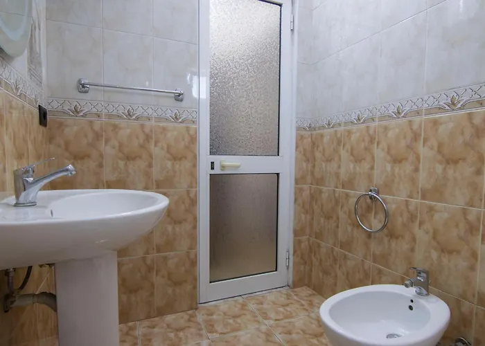 Tirana Central Apartment Daire *
