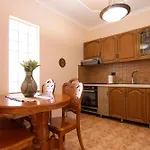 Tirana Central Apartment