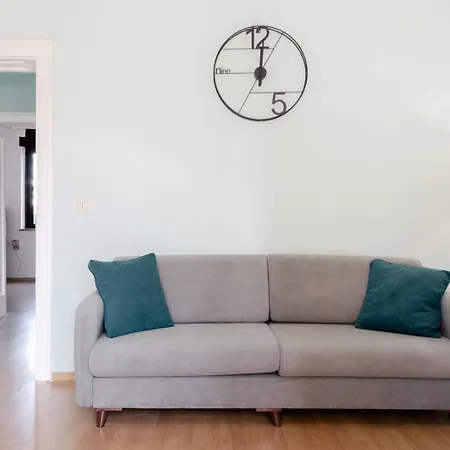 Central Tirana Apartment *