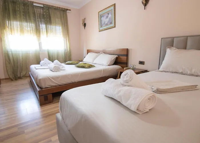 Tirana Central Apartment *